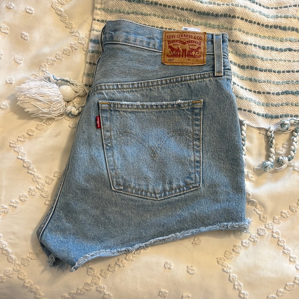 Levi’s size 30 Jean cutoffs